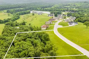 126 Rainbow Lake Dr, Villa Ridge, MO 63089 - Photo 1