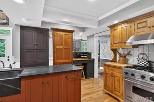 13595 Featherstone Dr, Town and Country, MO 63131 - Photo 8