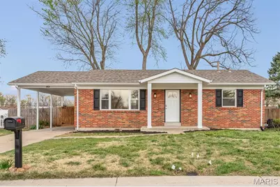 45 Saint Lawrence Drive, Saint Peters, MO 63376 - Photo 2