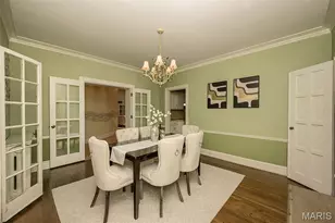 77 Aberdeen Pl, Clayton, MO 63105 - Photo 8