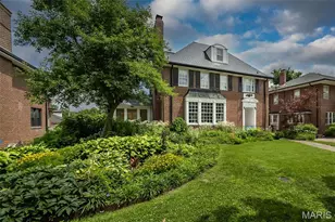 77 Aberdeen Pl, Clayton, MO 63105 - Photo 1