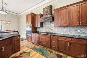 1326 Top Of The Hill Rd, Chesterfield, MO 63005 - Photo 32