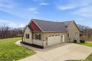 1326 Top Of The Hill Rd, Chesterfield, MO 63005 - Photo 10