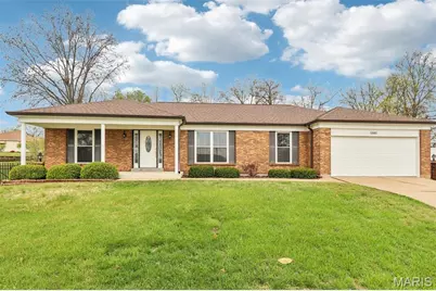 5421 Regalway Drive, Mehlville, MO 63129 - Photo 2