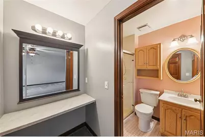 5421 Regalway Drive, Mehlville, MO 63129 - Photo 18