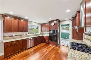 5421 Regalway Dr, Mehlville, MO 63129 - Photo 10