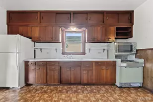617 S Pacific St, Cape Girardeau, MO 63703 - Photo 16