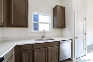 16787 River Stone Dr, Florissant, MO 63031 - Photo 8