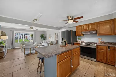 5830 Falcon View Lane, Saint Louis, MO 63129 - Photo 10