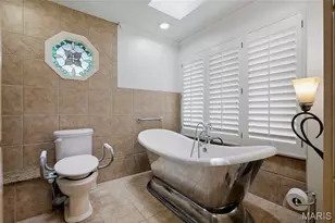 13 Village Dr W, Saint Charles, MO 63303 - Photo 18