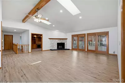 13 Village Drive W, Saint Charles, MO 63303 - Photo 4