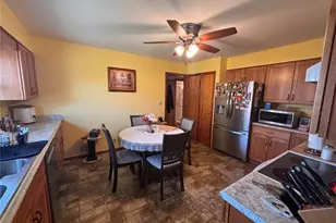 4304 McMasters Ave, Hannibal, MO 63401 - Photo 4