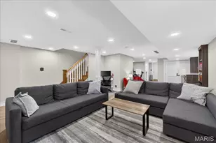 424 Oakley Dr, Saint Louis, MO 63105 - Photo 24
