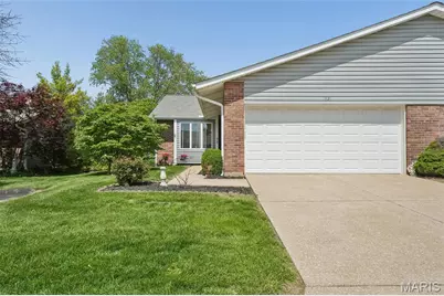 1621 Rosewall Drive #F, Saint Charles, MO 63303 - Photo 2