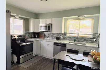 9907 Erie Drive, Saint Louis, MO 63125 - Photo 6