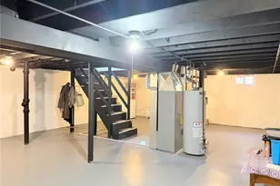 9907 Erie Dr, Saint Louis, MO 63125 - Photo 16