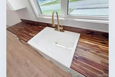 905 W Maple Street, Bowling Green, MO 63334 - Photo 10