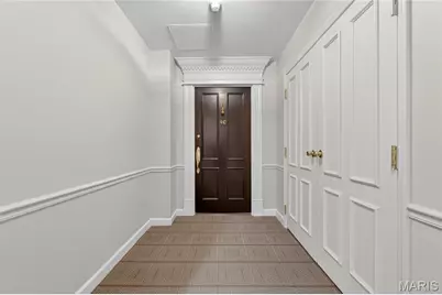 816 S Hanley Road #9C, Clayton, MO 63105 - Photo 2