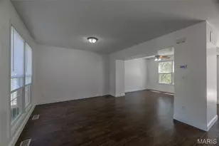 1009 Batters Box Ct, O'Fallon, MO 63366 - Photo 2