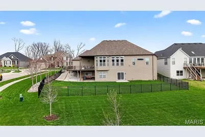 408 Hamlet Court, Lake Saint Louis, MO 63367 - Photo 4