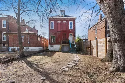 915 Bates Street, Saint Louis, MO 63111 - Photo 32