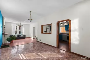 915 Bates St, Saint Louis, MO 63111 - Photo 10