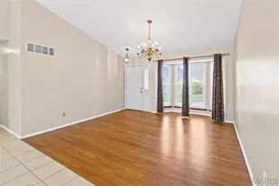 804 Shady Ridge Ct, Saint Louis, MO 63125 - Photo 10