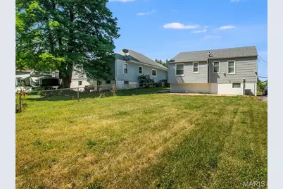 5237 Heege Road, Saint Louis, MO 63123 - Photo 14