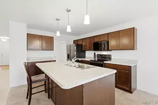 121 Yellowstone Dr, Troy, MO 63379 - Photo 4