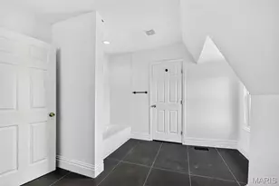 5137 Washington Pl, Saint Louis, MO 63108 - Photo 42