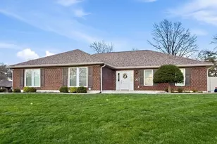 16 Nicolet Dr, Manchester, MO 63011 - Photo 1