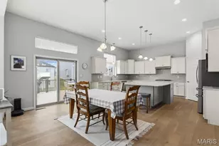 731 Bretton Trails Dr, Lake Saint Louis, MO 63367 - Photo 10