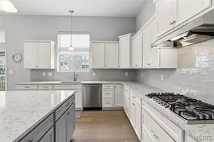 731 Bretton Trails Dr, Lake Saint Louis, MO 63367 - Photo 12