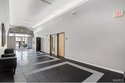 1511 Locust Street #306, Saint Louis, MO 63103 - Photo 2