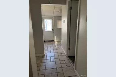 1725 Saint Catherine Street, Florissant, MO 63033 - Photo 4