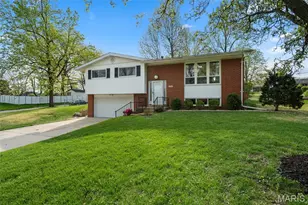 5100 Caribee Dr, Saint Louis, MO 63128 - Photo 4