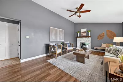 1001 Barberry Lane, Kirkwood, MO 63122 - Photo 18