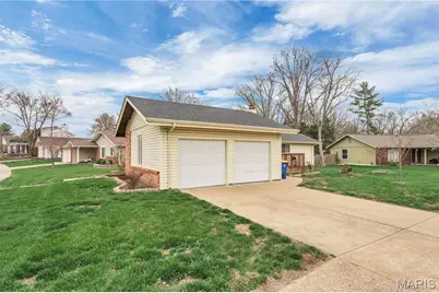 1308 Dautel Lane, Saint Louis, MO 63146 - Photo 2