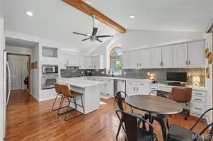 999 Timber Glen Ln, Ballwin, MO 63021 - Photo 16