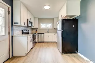 7837 Labelle St, Affton, MO 63123 - Photo 14