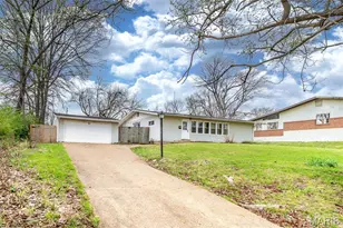 7837 Labelle St, Affton, MO 63123 - Photo 2