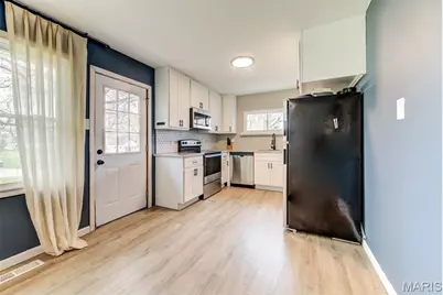 7837 La Belle Street, Affton, MO 63123 - Photo 12