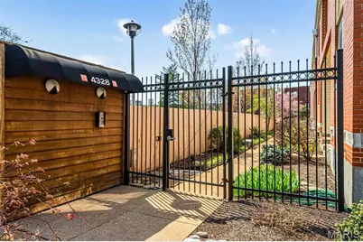 4328 Maryland Avenue #5, Saint Louis, MO 63108 - Photo 2