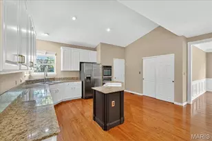 539 McBride Pointe Dr, Wildwood, MO 63011 - Photo 14