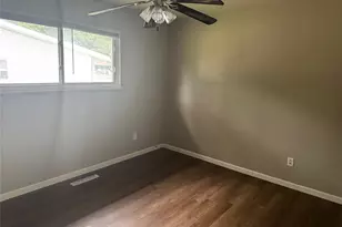 1090 Howdershell Rd, Florissant, MO 63031 - Photo 4