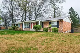 10636 Roanna Ln, Saint Louis, MO 63128 - Photo 1