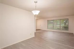 10636 Roanna Ln, Saint Louis, MO 63128 - Photo 12