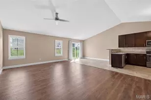 125 Hidden Bluffs Dr, Lake Saint Louis, MO 63367 - Photo 10