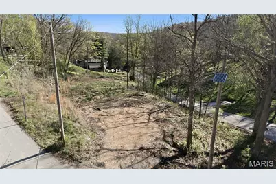 639 Castlewood Drive, Ballwin, MO 63021 - Photo 2