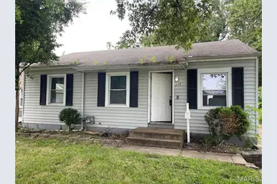 334 Lancashire Road, Saint Louis, MO 63137 - Photo 1